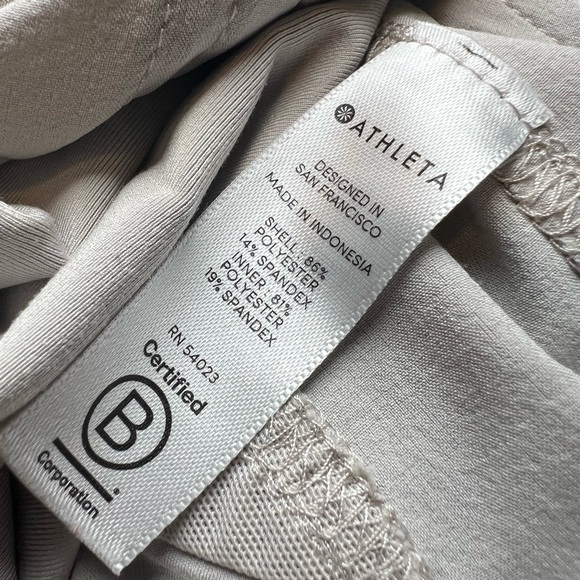 Athleta Expedition Skort- 8 - Picture 8 of 8